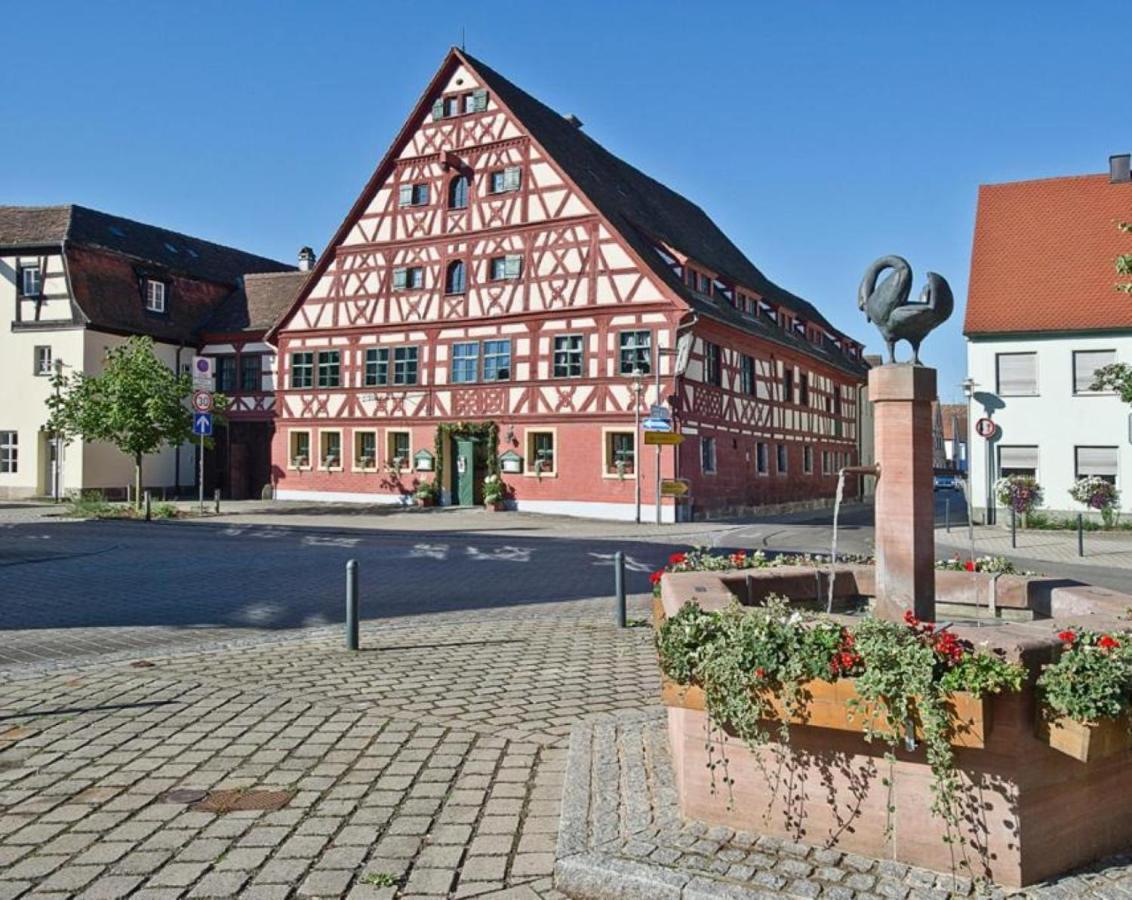 Der Schwan Hotel & Restaurant Schwanstetten Exteriör bild